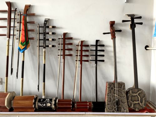 科尔勤民族乐器厂 匠心传承，乐韵悠扬的零售之旅